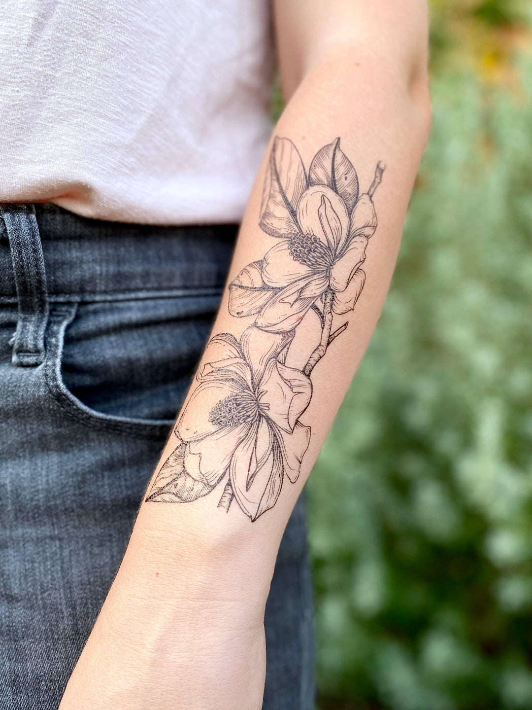 Magnolia Flower Temporary Tattoo - Esme and Elodie