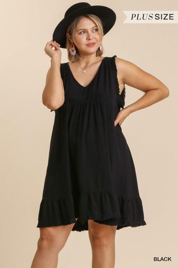 Frayed sleeveless linen blend dress in plus size - Esme and Elodie