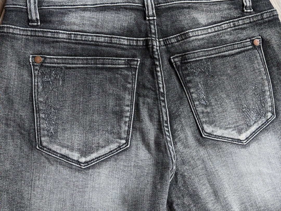 Judy Blue- high waist black denim shorts with frayed hem - Esme and Elodie