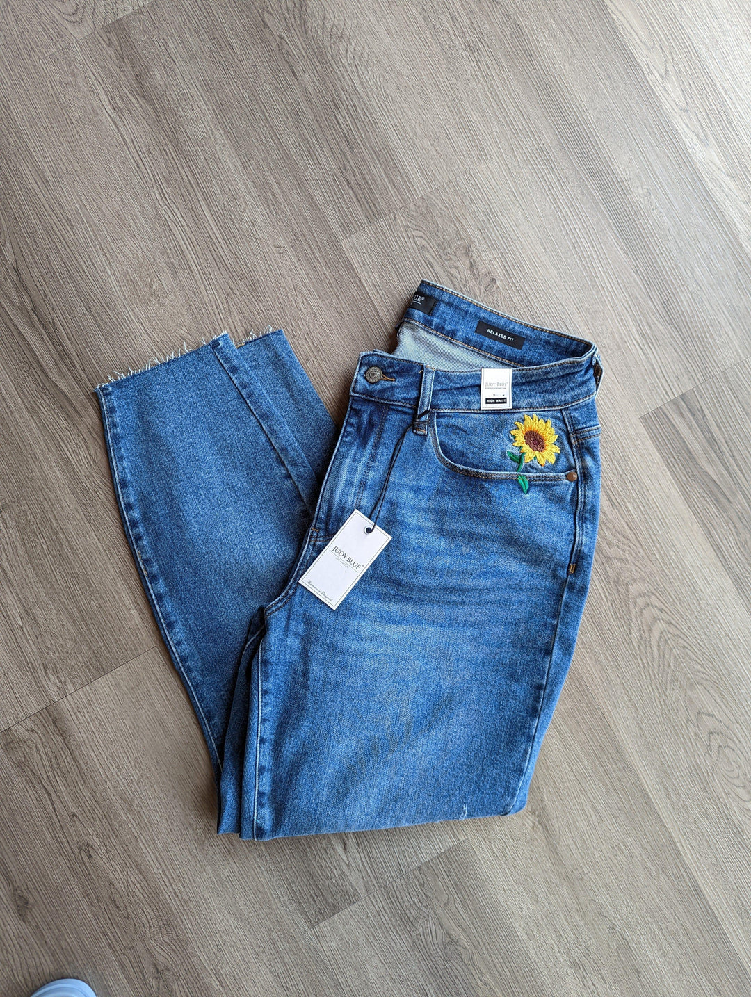 Judy Blue Relaxed fit Sunflower Embroidered Jeans - Esme and Elodie
