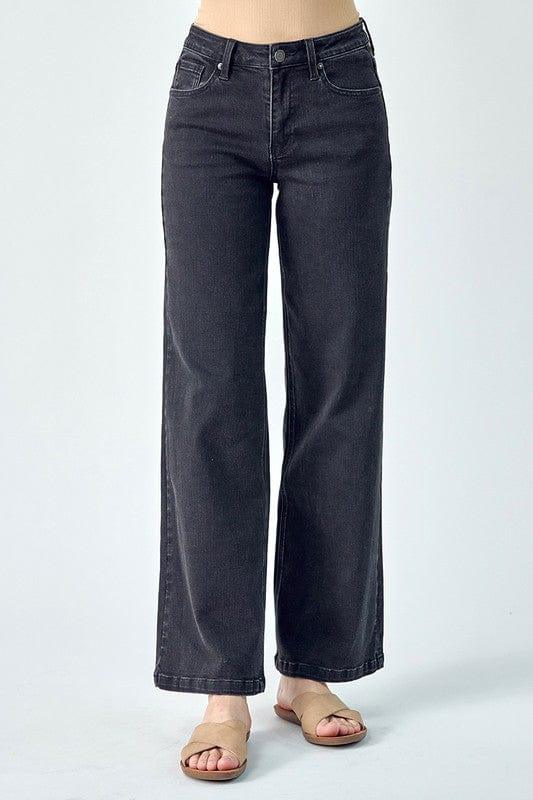 Women's Mid Rise Wife Leg Jeans in black - Esme and Elodie