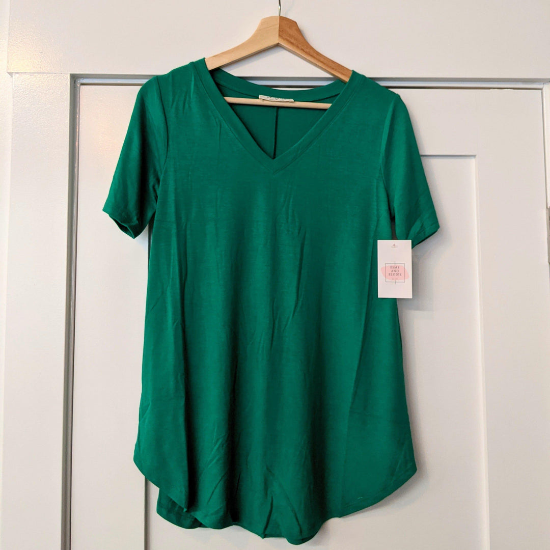 Staple T- best selling womens and plus size t-shirt In Kelly Green - Esme and Elodie