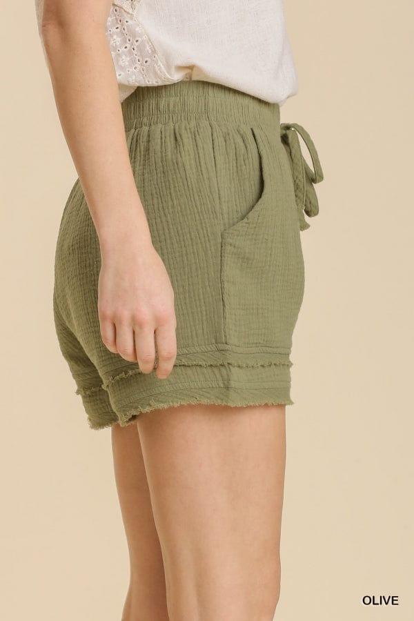 Washed bubble gauze shorts in olive - Esme and Elodie